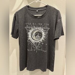 NWOT Gray Graphic T-Shirt